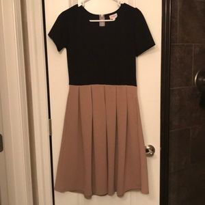Lularoe Amelia M